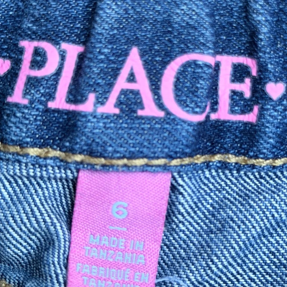 (2 pair) girl Jean shorts. Size 6